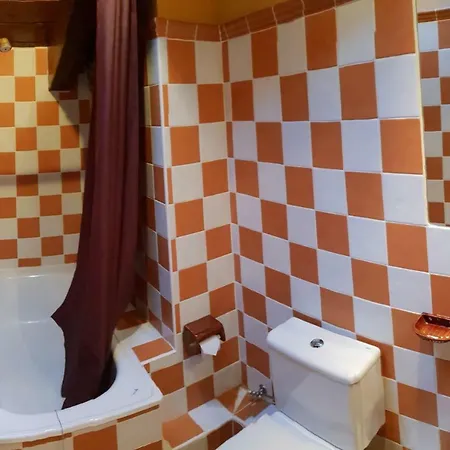 卡尔萨姆斯酒店 * Olopte