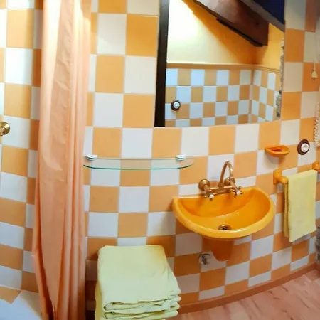 Cal Sams Casa rural Olopte